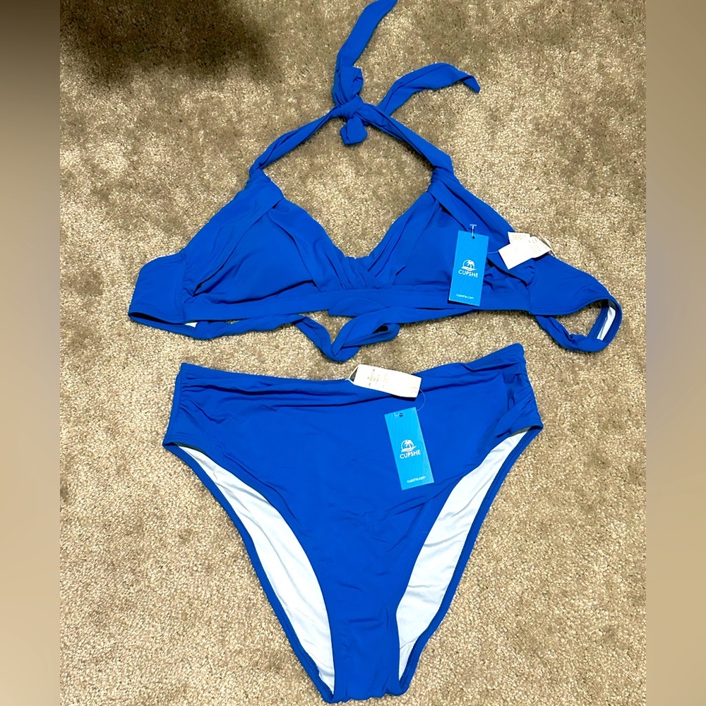 Cupshe Blue Halter Bikini with High-Cut Design